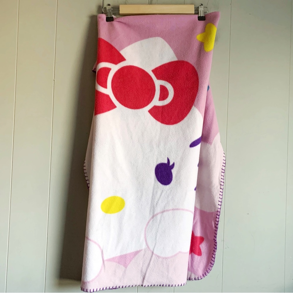 SANRIO HELLO KITTY Plush Throw Blanket OS
